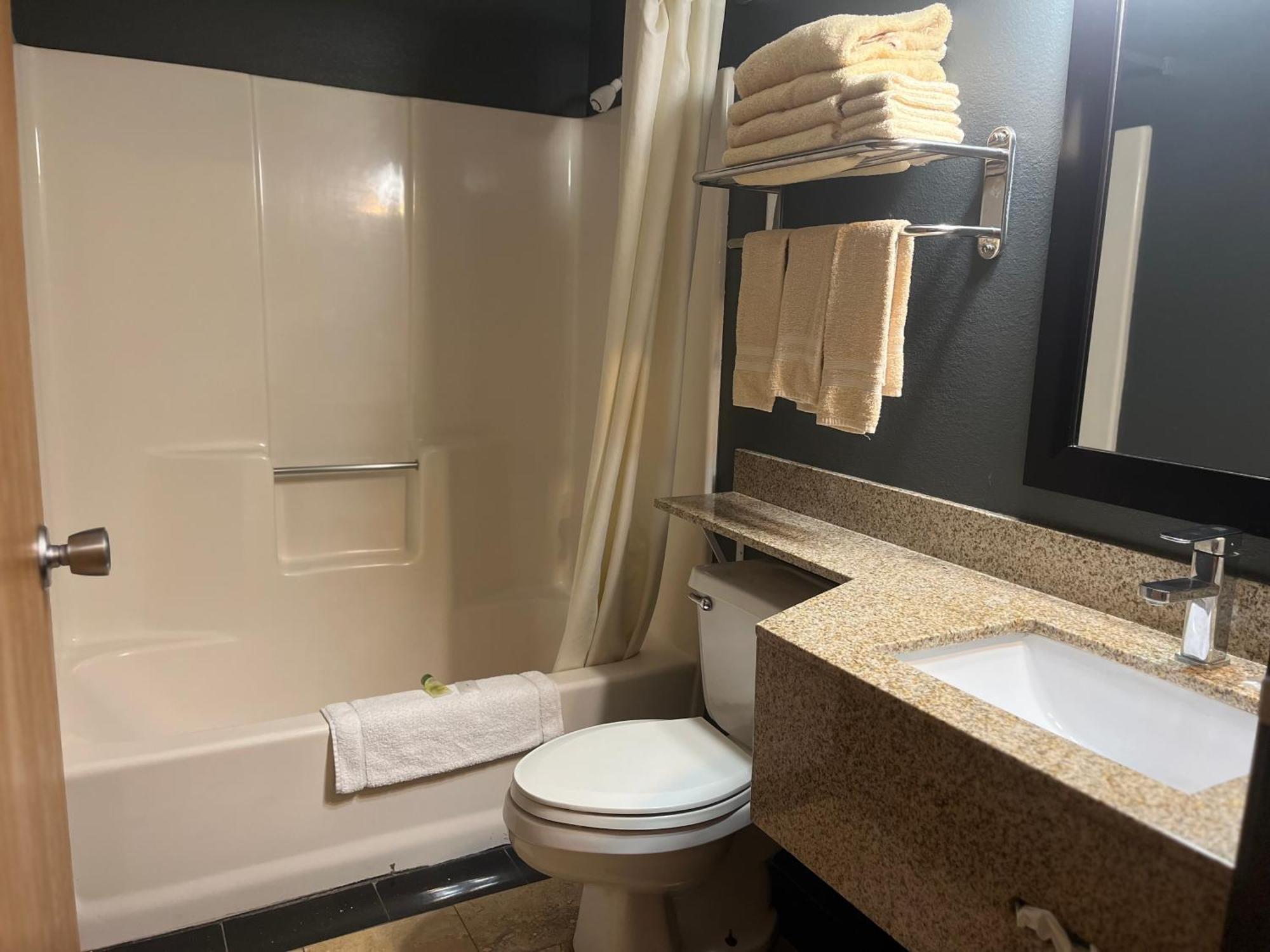 Regency Inn & Suites Anoka Eksteriør billede