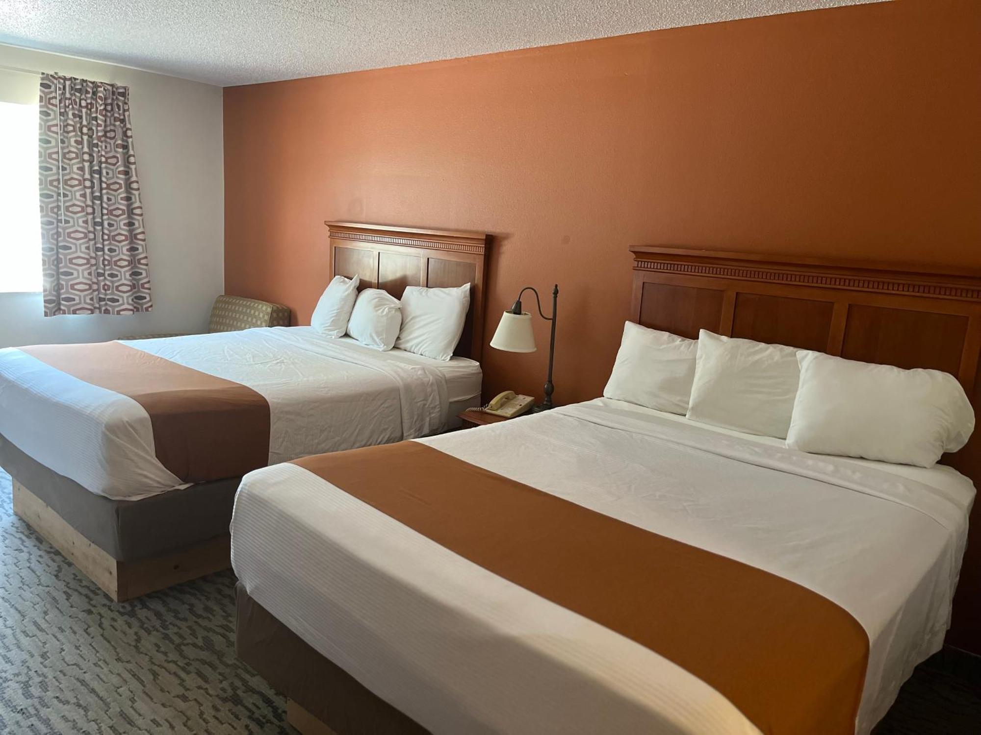 Regency Inn & Suites Anoka Eksteriør billede